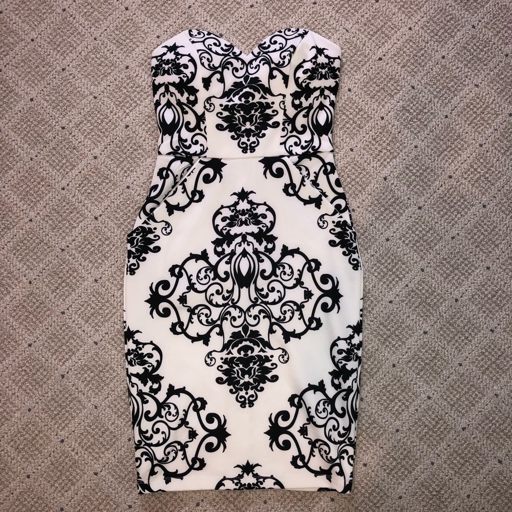 Strapless Dress with Pockets